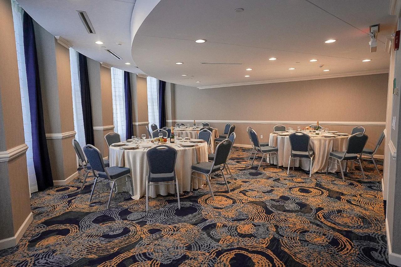 Crowne Plaza Cleveland At Playhouse Square By Ihg Hotel Exterior foto