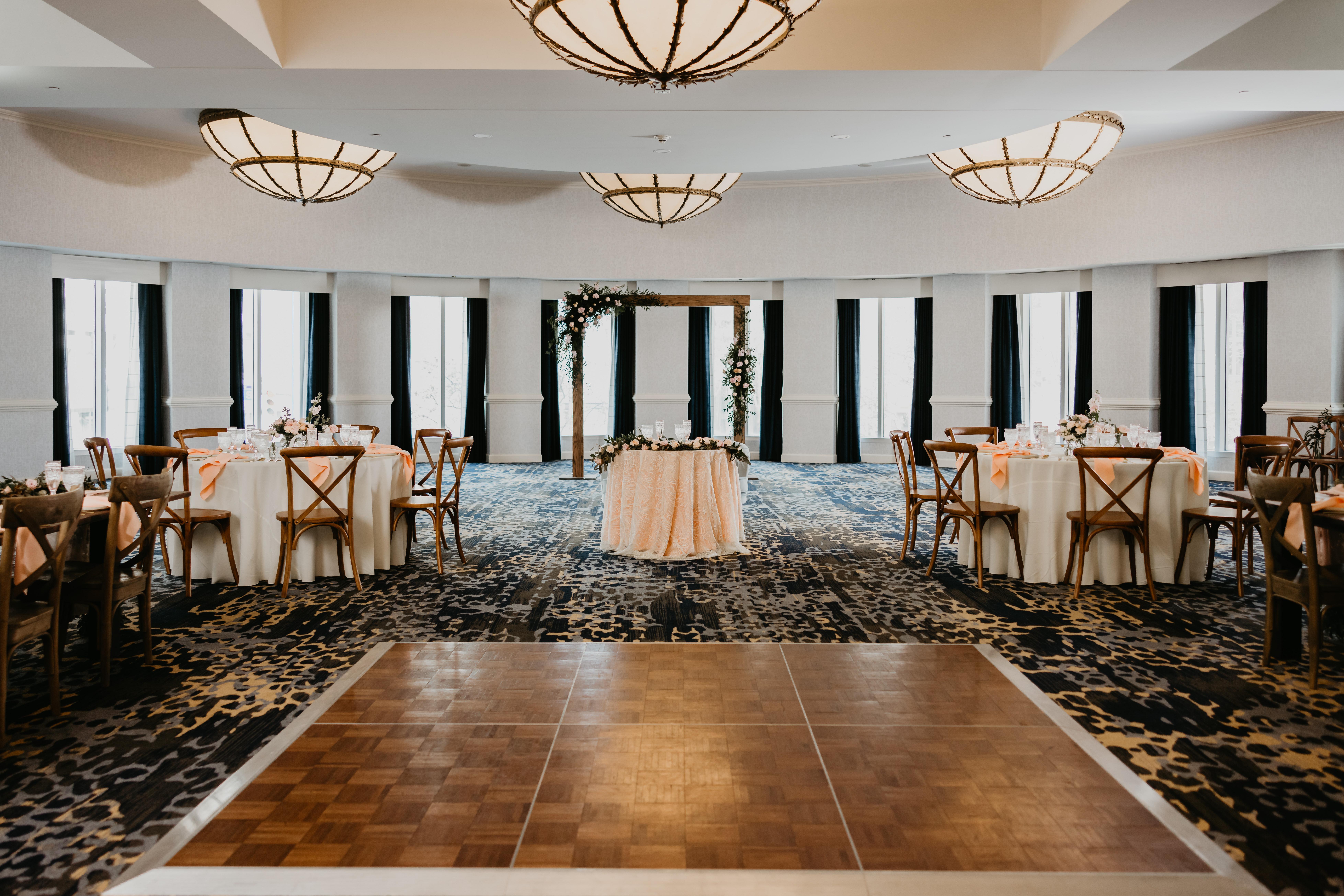 Crowne Plaza Cleveland At Playhouse Square By Ihg Hotel Exterior foto