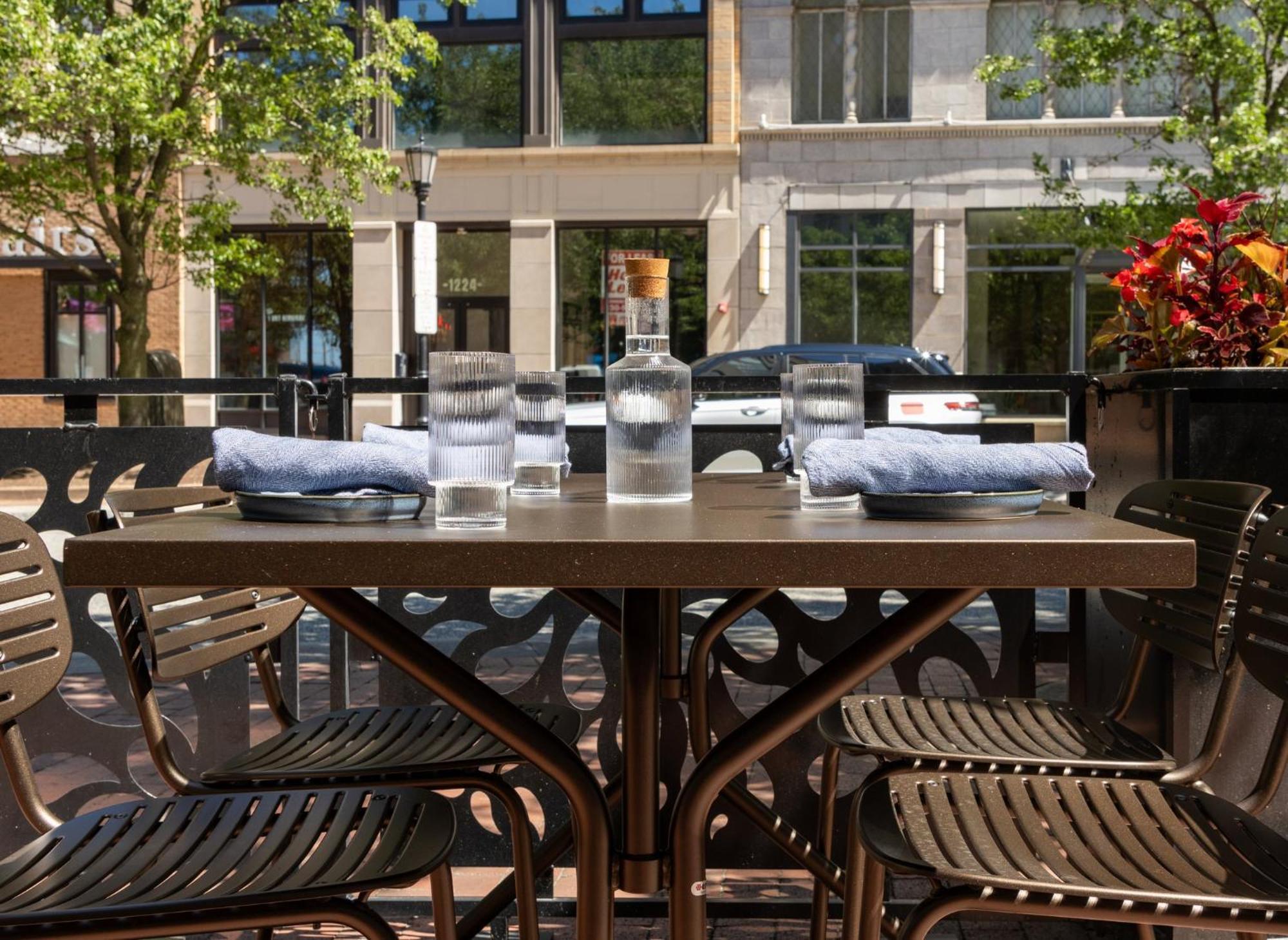 Crowne Plaza Cleveland At Playhouse Square By Ihg Hotel Exterior foto